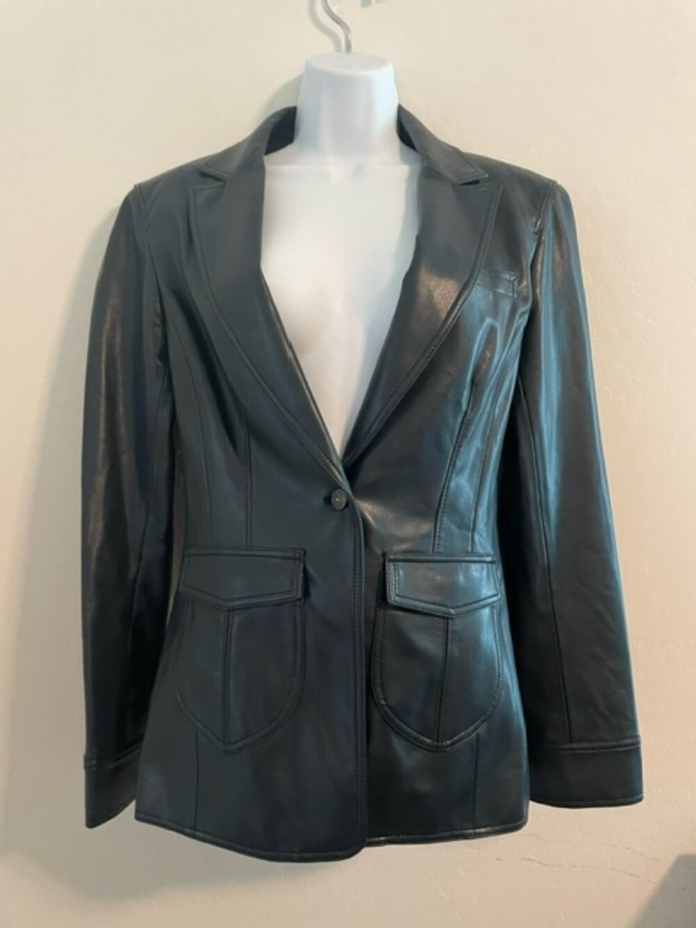 Cinq a Sept Women's Louisa Jacket navy blue vegan/Faux Leather Size 6 EUC